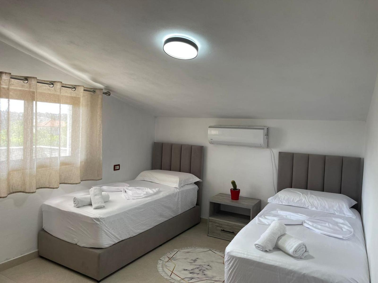 Prela'S Rooms ชโคเดอร์ ภายนอก รูปภาพ