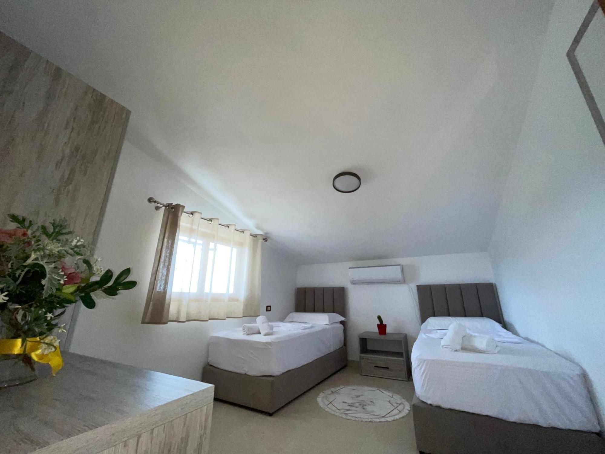Prela'S Rooms ชโคเดอร์ ภายนอก รูปภาพ
