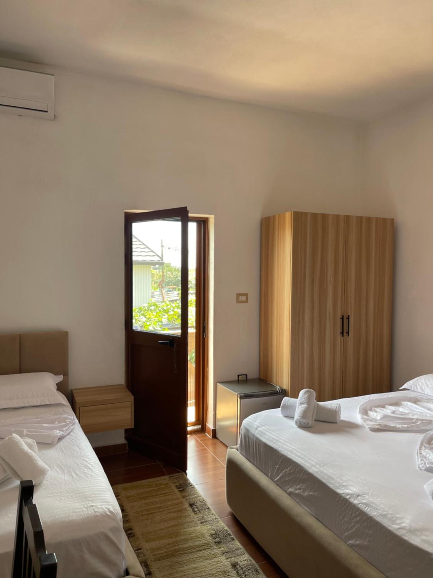 Prela'S Rooms ชโคเดอร์ ภายนอก รูปภาพ